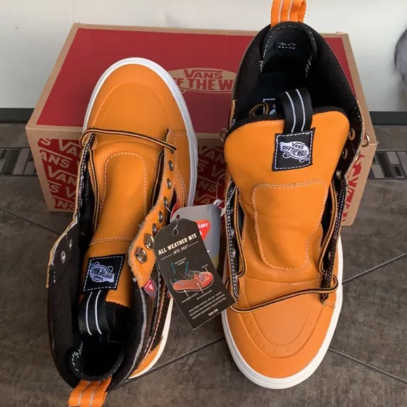 VANS SK8-HI MTE 2.0 DX APRICOT/BLACK WMNS