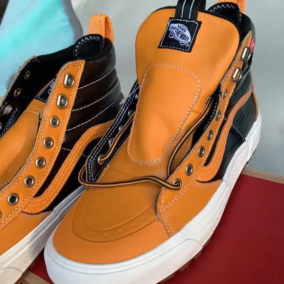 VANS SK8-HI MTE 2.0 DX APRICOT/BLACK WMNS