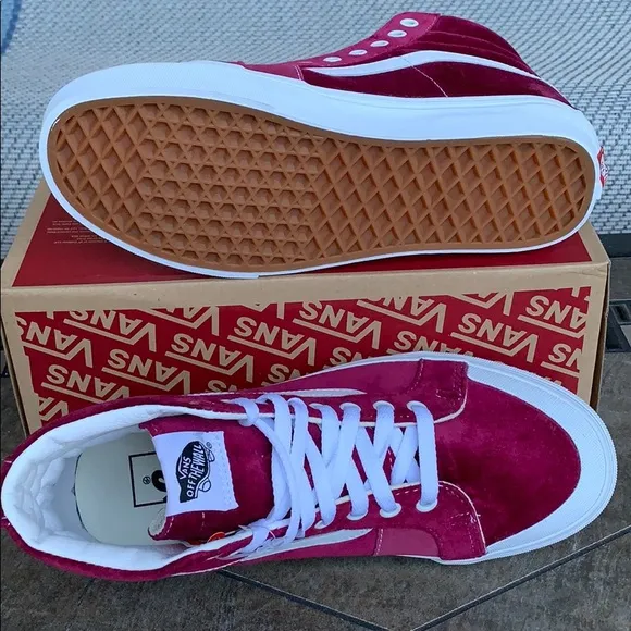 VANS SK8-Hi REISSUE 13 Velvet Beet Red l/True Whit