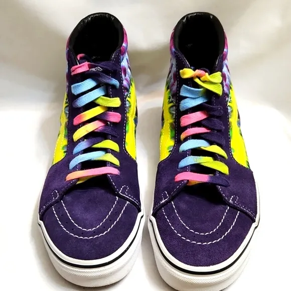 Vans Sk8-Hi Tie Dye Hightop sneakers (Unisex m size 8, w size 9.5)