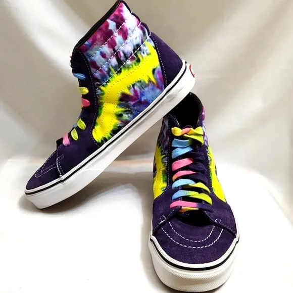 Vans Sk8-Hi Tie Dye Hightop sneakers (Unisex m size 8, w size 9.5)