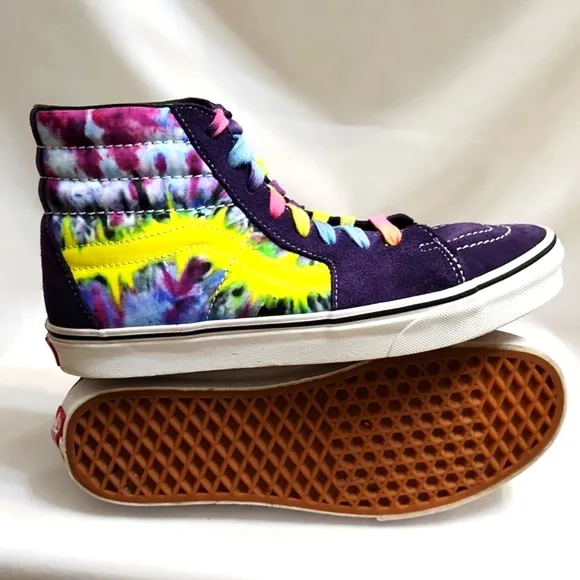 Vans Sk8-Hi Tie Dye Hightop sneakers (Unisex m size 8, w size 9.5)