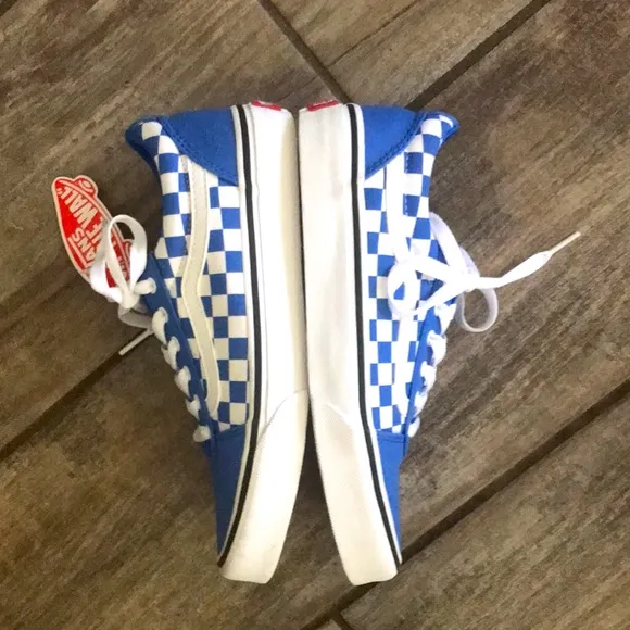 Vans sneakers. NWT
