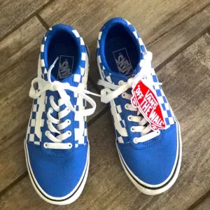 Vans sneakers. NWT