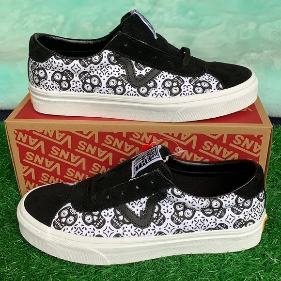 VANS SPORT DIADELOSMUERTOS Blktrwht men’s