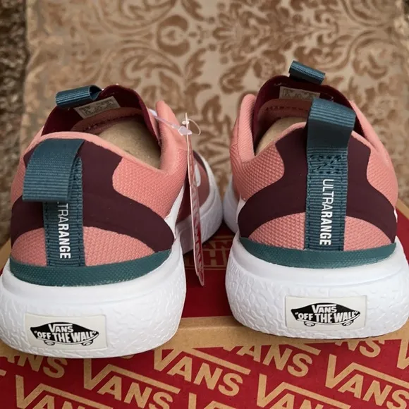 Vans Ultrarange Exo Pop Rose Down/True White WMNS