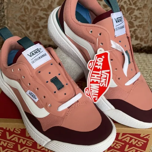 Vans Ultrarange Exo Pop Rose Down/True White WMNS
