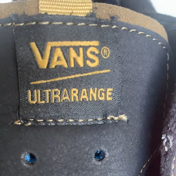 VANS ULTRARANGE EXO SE Michael February BlkmltryW