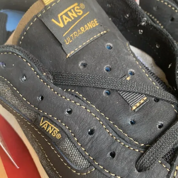 VANS ULTRARANGE EXO SE Michael February BlkmltryW