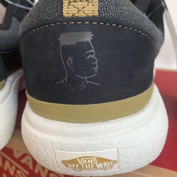 VANS ULTRARANGE EXO SE Michael February BlkmltryW