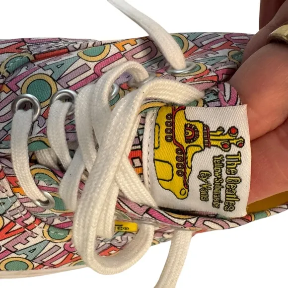 Vans Unisex Beatles Yellow Submarine All You Need is Love Sneakers Sz 7.5M/9W
