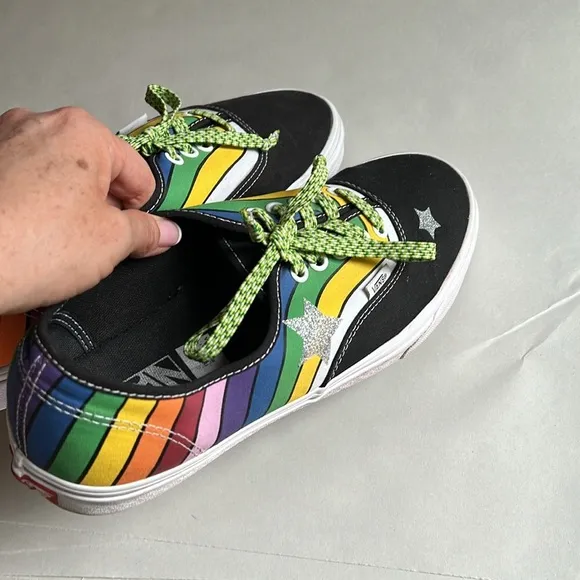 Vans Unisex Refract Rainbow Black Canvas Sneakers 11 Men’s Custom Stars