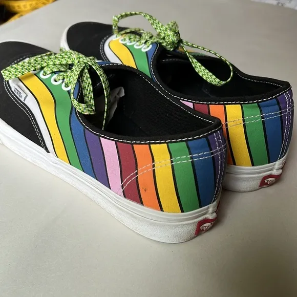 Vans Unisex Refract Rainbow Black Canvas Sneakers 11 Men’s Custom Stars