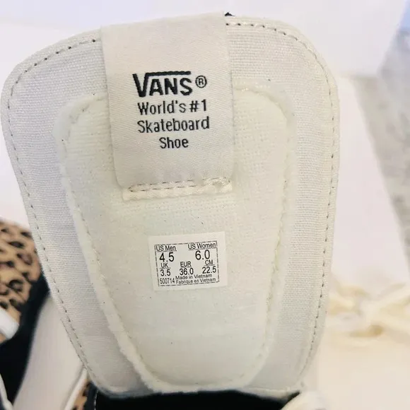 Vans Unisex SK8-Hi 138 Decon High-Top Sneakers in Leopard Women’s Size 6