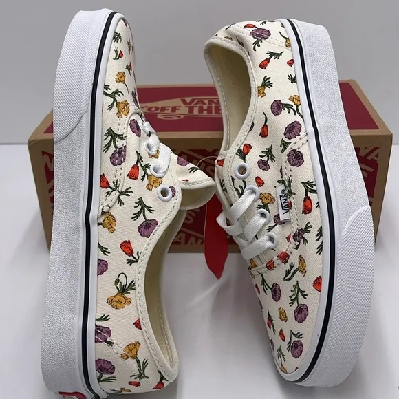 Vans WMNS Authentic Poppy Floral CreamVN0A5JMPCRM Sneakers