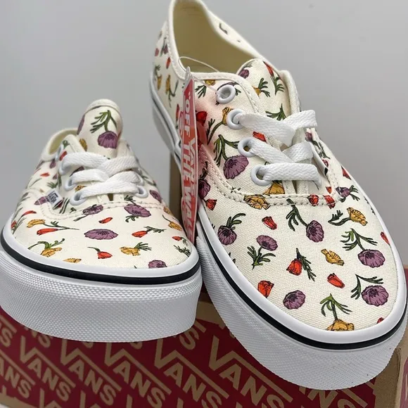 Vans WMNS Authentic Poppy Floral CreamVN0A5JMPCRM Sneakers