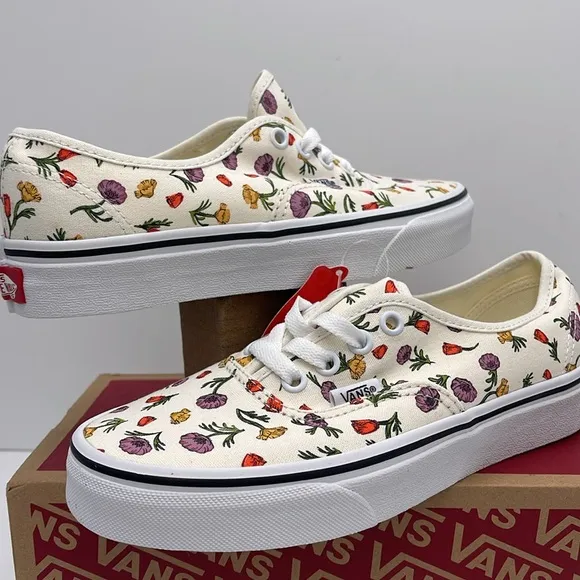 Vans WMNS Authentic Poppy Floral CreamVN0A5JMPCRM Sneakers