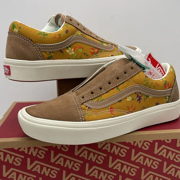 Vans WMNS Floral Tan Sneakers Comfycush OldFatal Floral Golden BrowVN0A5DYC1M7