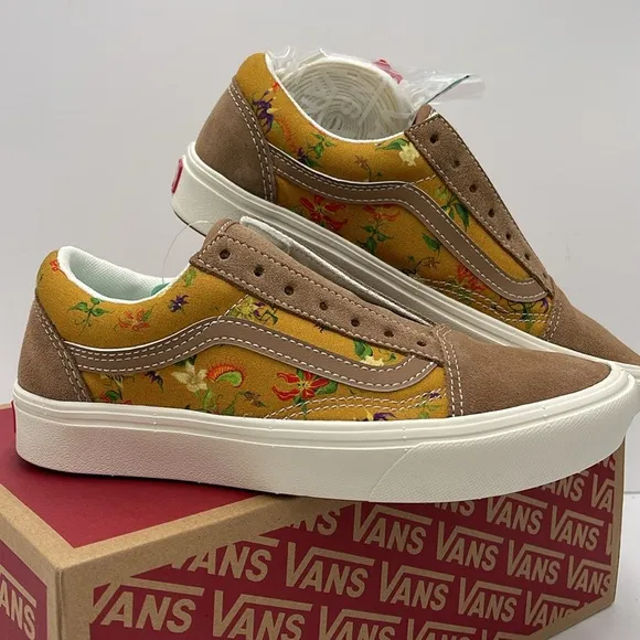 Vans WMNS Floral Tan Sneakers Comfycush OldFatal Floral Golden BrowVN0A5DYC1M7