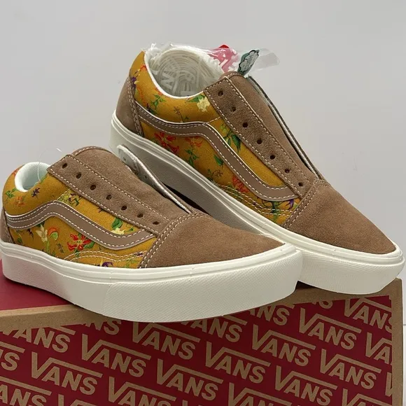 Vans WMNS Floral Tan Sneakers Comfycush OldFatal Floral Golden BrowVN0A5DYC1M7
