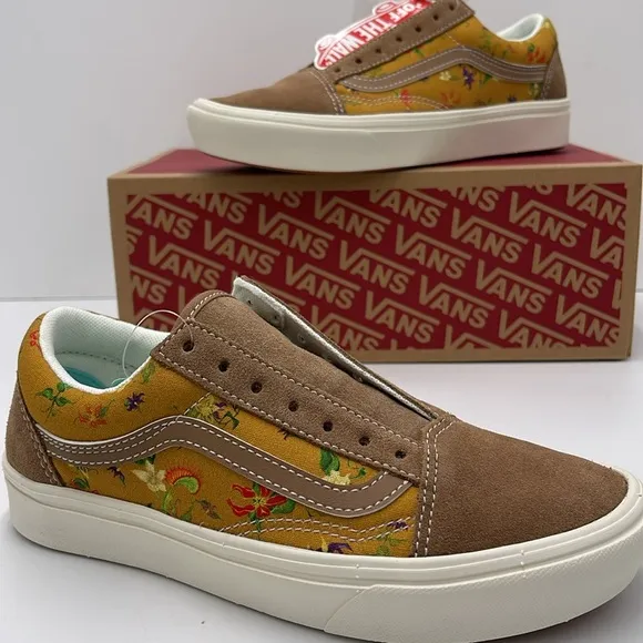 Vans WMNS Floral Tan Sneakers Comfycush OldFatal Floral Golden BrowVN0A5DYC1M7