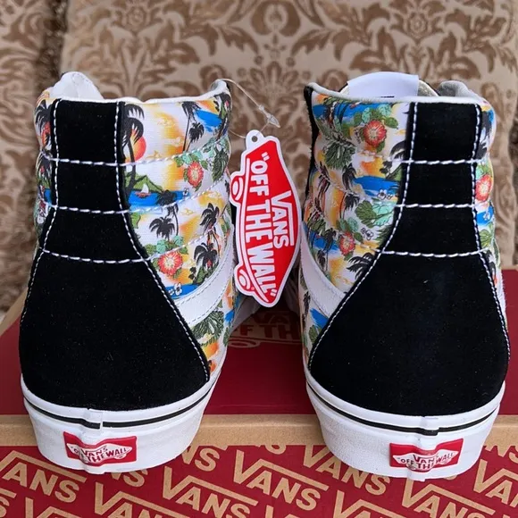 Vans WMNS Sk8-Hi ALOHA Black/True White Sneakers