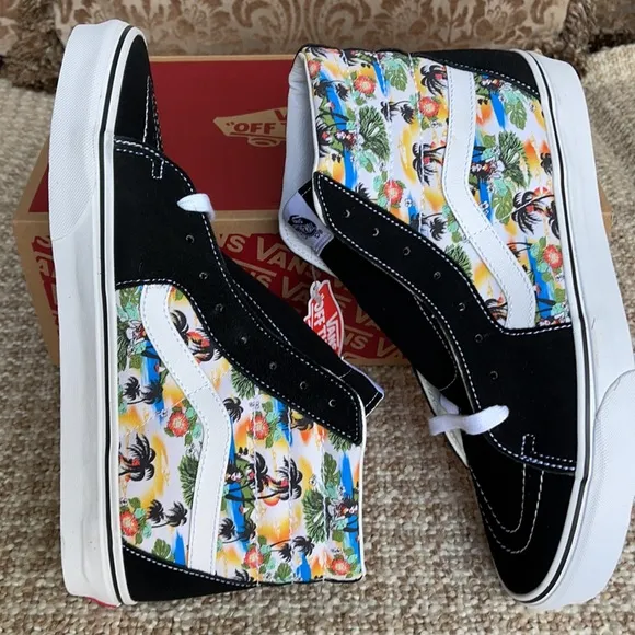 Vans WMNS Sk8-Hi ALOHA Black/True White Sneakers