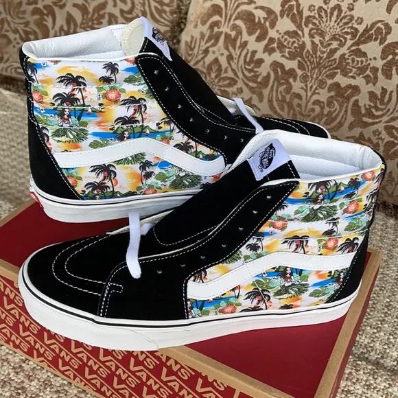 Vans WMNS Sk8-Hi ALOHA Black/True White Sneakers