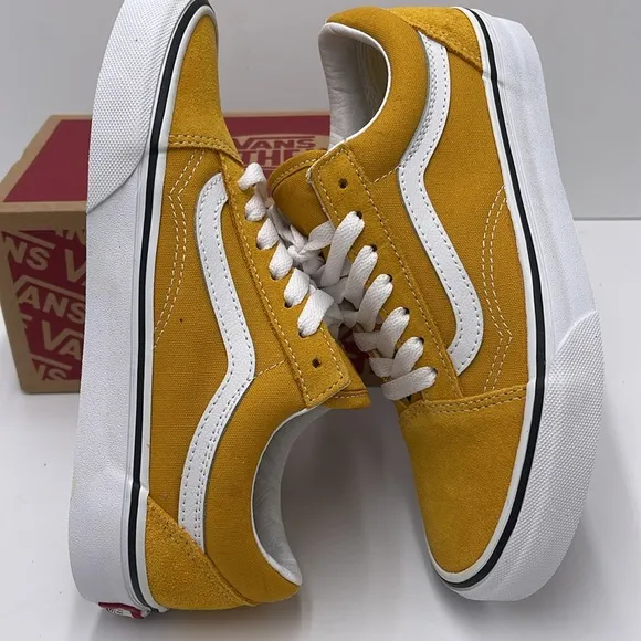 Vans WMNS Yellow Suede Sneakers Old SkoolColor Theory Golden YelloVN0A5KRSF3X