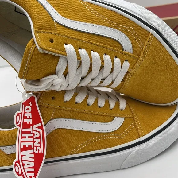 Vans WMNS Yellow Suede Sneakers Old SkoolColor Theory Golden YelloVN0A5KRSF3X