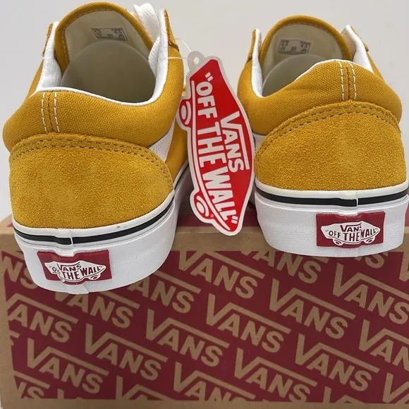 Vans WMNS Yellow Suede Sneakers Old SkoolColor Theory Golden YelloVN0A5KRSF3X