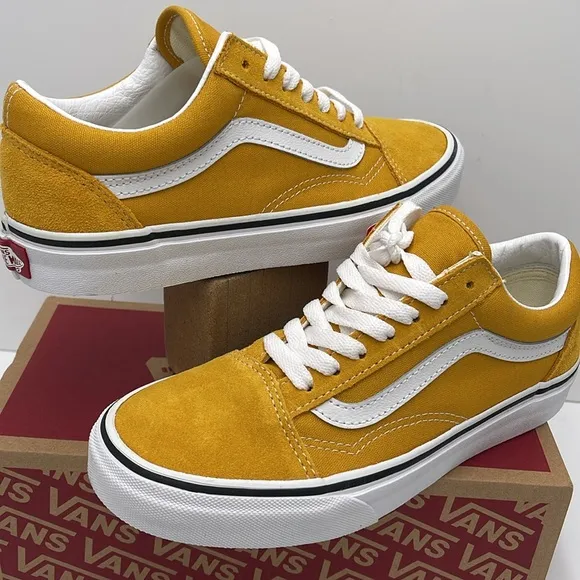 Vans WMNS Yellow Suede Sneakers Old SkoolColor Theory Golden YelloVN0A5KRSF3X