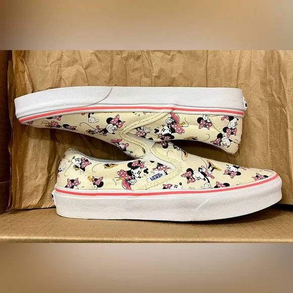 Vans x Disney Minnie Mouse Classic Slip On Shoes