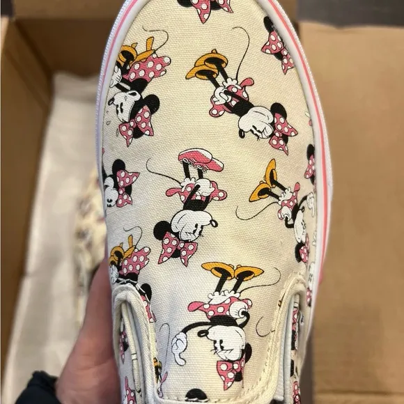 Vans x Disney Minnie Mouse Classic Slip On Shoes