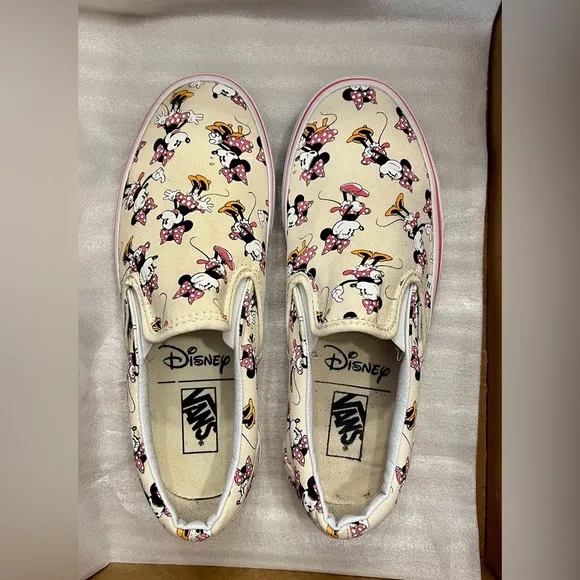 Vans x Disney Minnie Mouse Classic Slip On Shoes
