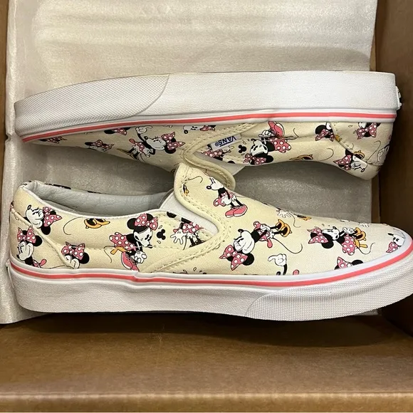 Vans x Disney Minnie Mouse Classic Slip On Shoes