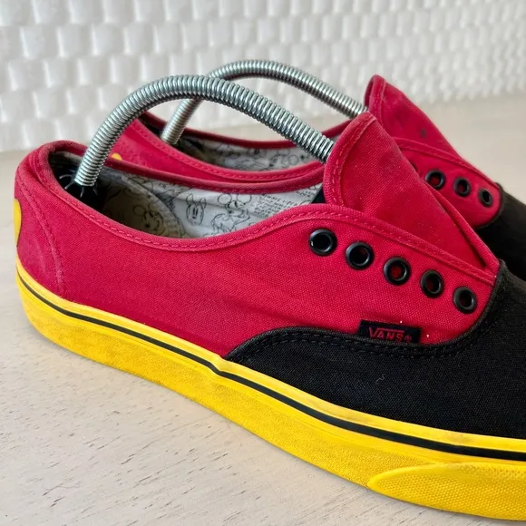 Vans x Disney Vintage Style Mickey Mouse Sneakers Unisex Size 11 Men Women 12.5