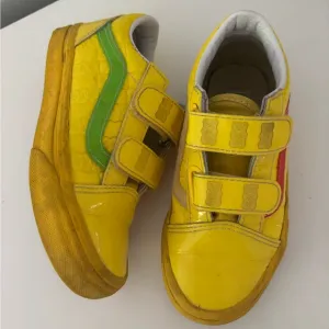 Vans x Haribo rare gummy bear yellow Velcro sneakers sz 12