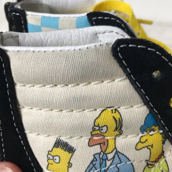 Vans x The Simpsons Kids Sk8-Hi Zip- Limited Edition Size 11