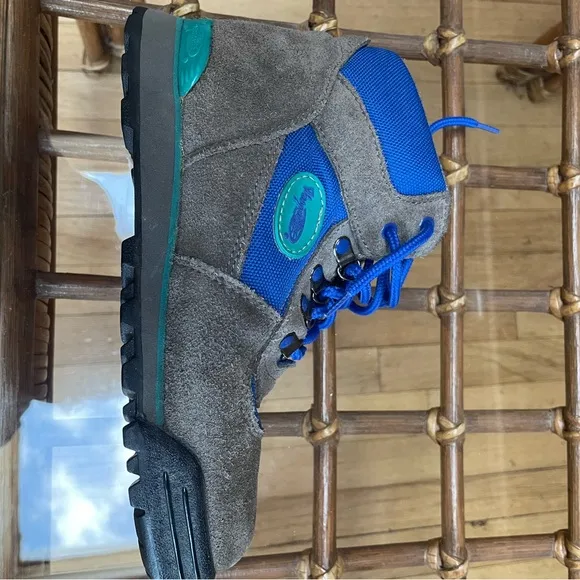 Vasque gray and blue children’s boots in good condition.
