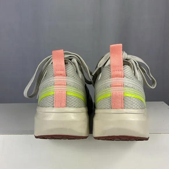 VEJA Condor 2 Vegan Alveomesh Natural Babe Jaune Flou Trainer Sneakers.