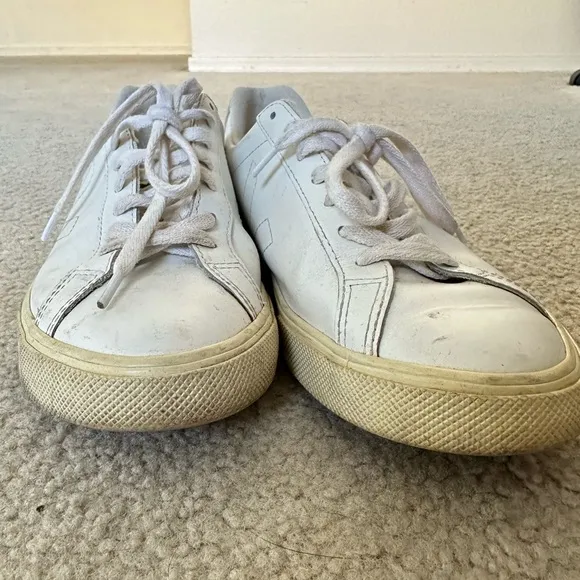 Veja Esplar Leather Logo Sneakers size 9