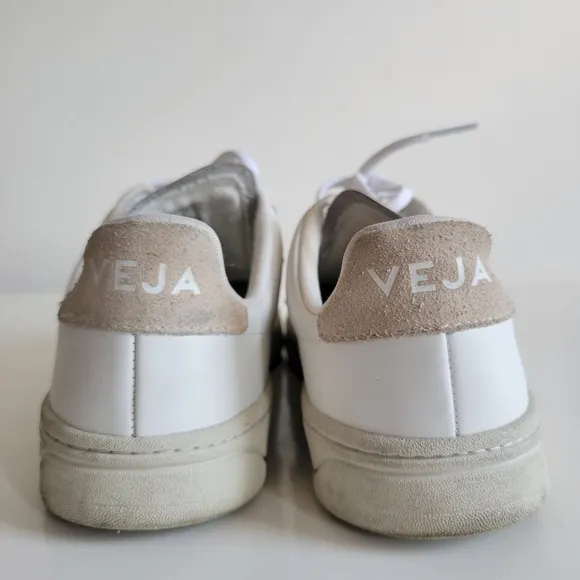 Veja Women's V-12 Leather Sneakers White &amp; Beige Sable Size 7
