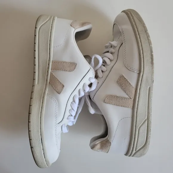 Veja Women's V-12 Leather Sneakers White &amp; Beige Sable Size 7