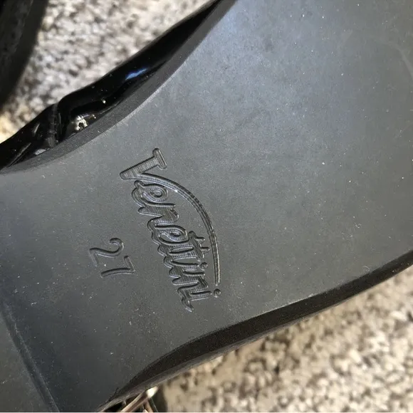 Venettini black patent leather girls dress shoes 27