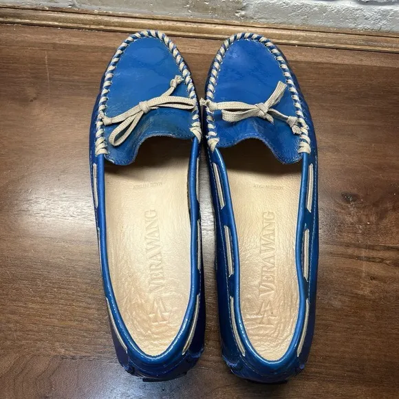 Vera Wang Patent Blue Leather Loafers Women's Size 9