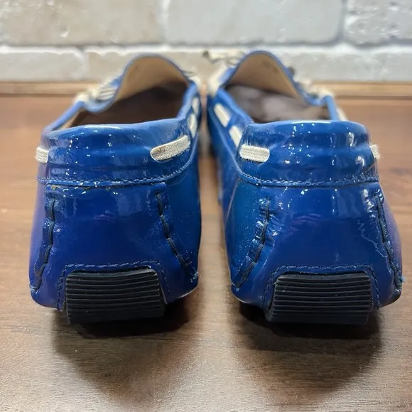 Vera Wang Patent Blue Leather Loafers Women's Size 9