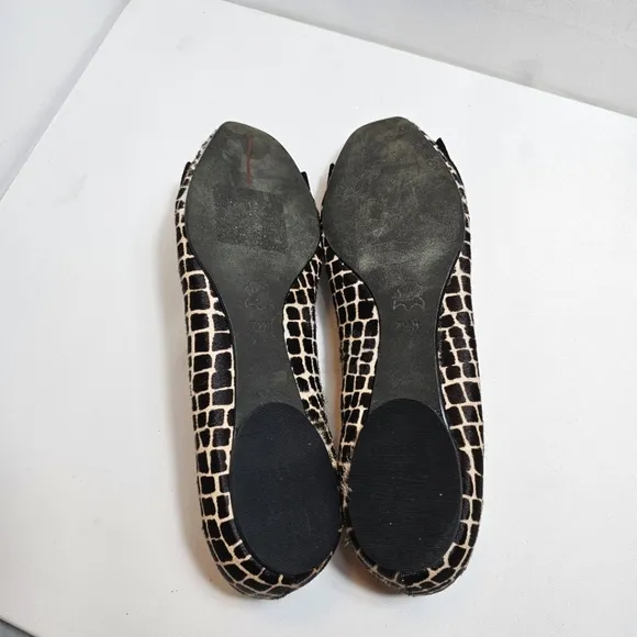 Via Spiga Calf Hair Leather Animal Print Flat Slip On Shoes Size 7.5