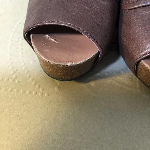 Vince Camuto Brown Leather Heels Size 8