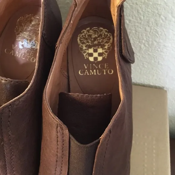 Vince Camuto Brown Leather Heels Size 8